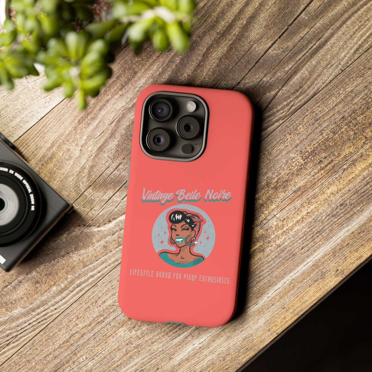 Vintage Belle Noire Logo Phone Case in Coral