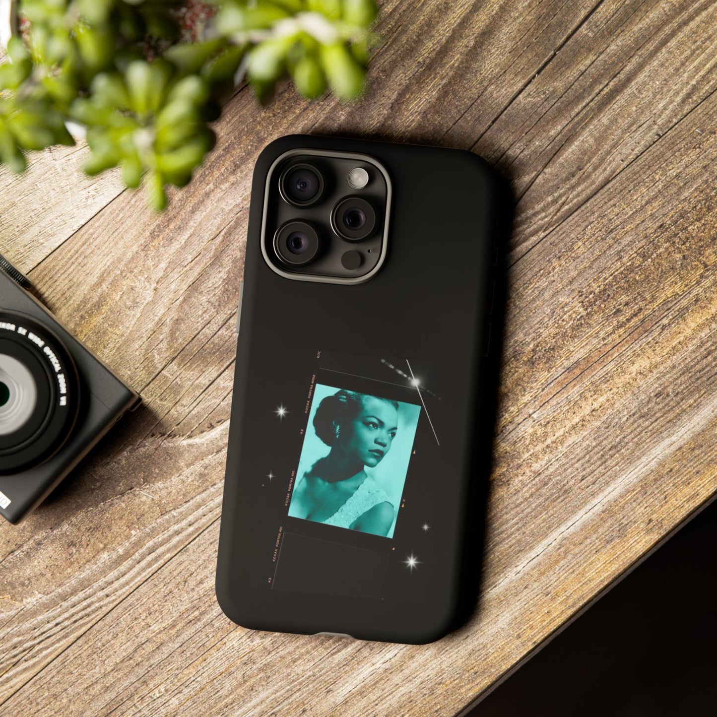 Eartha Glamorous Life Phone Case