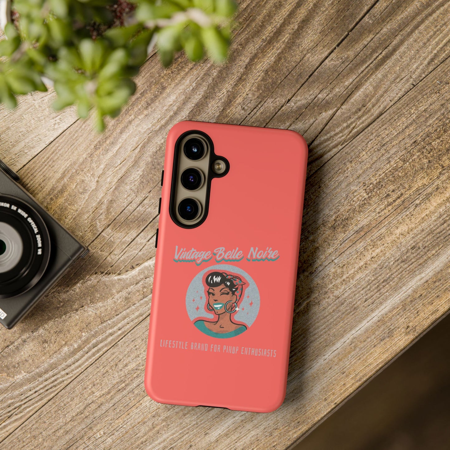 Vintage Belle Noire Logo Phone Case in Coral