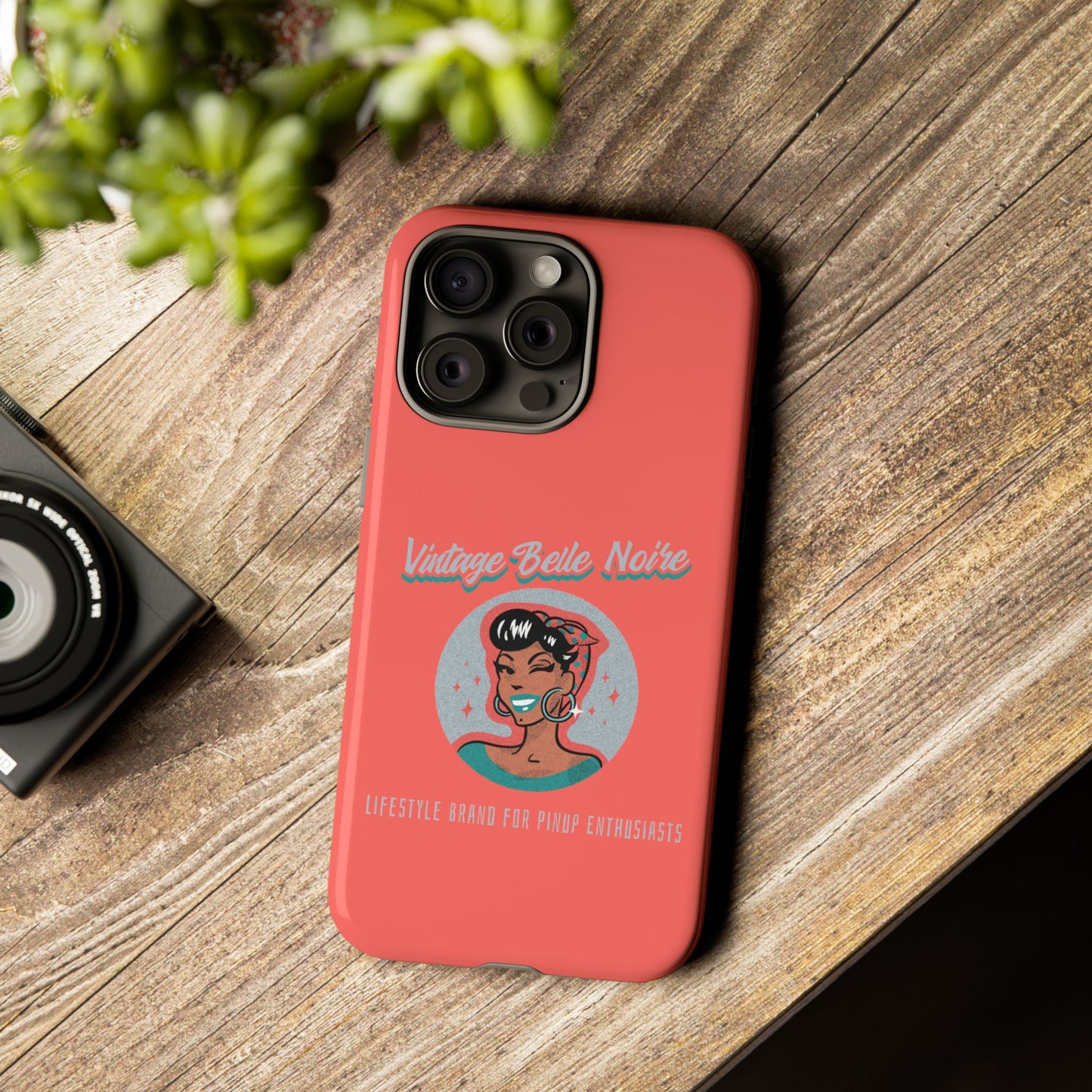 Vintage Belle Noire Logo Phone Case in Coral