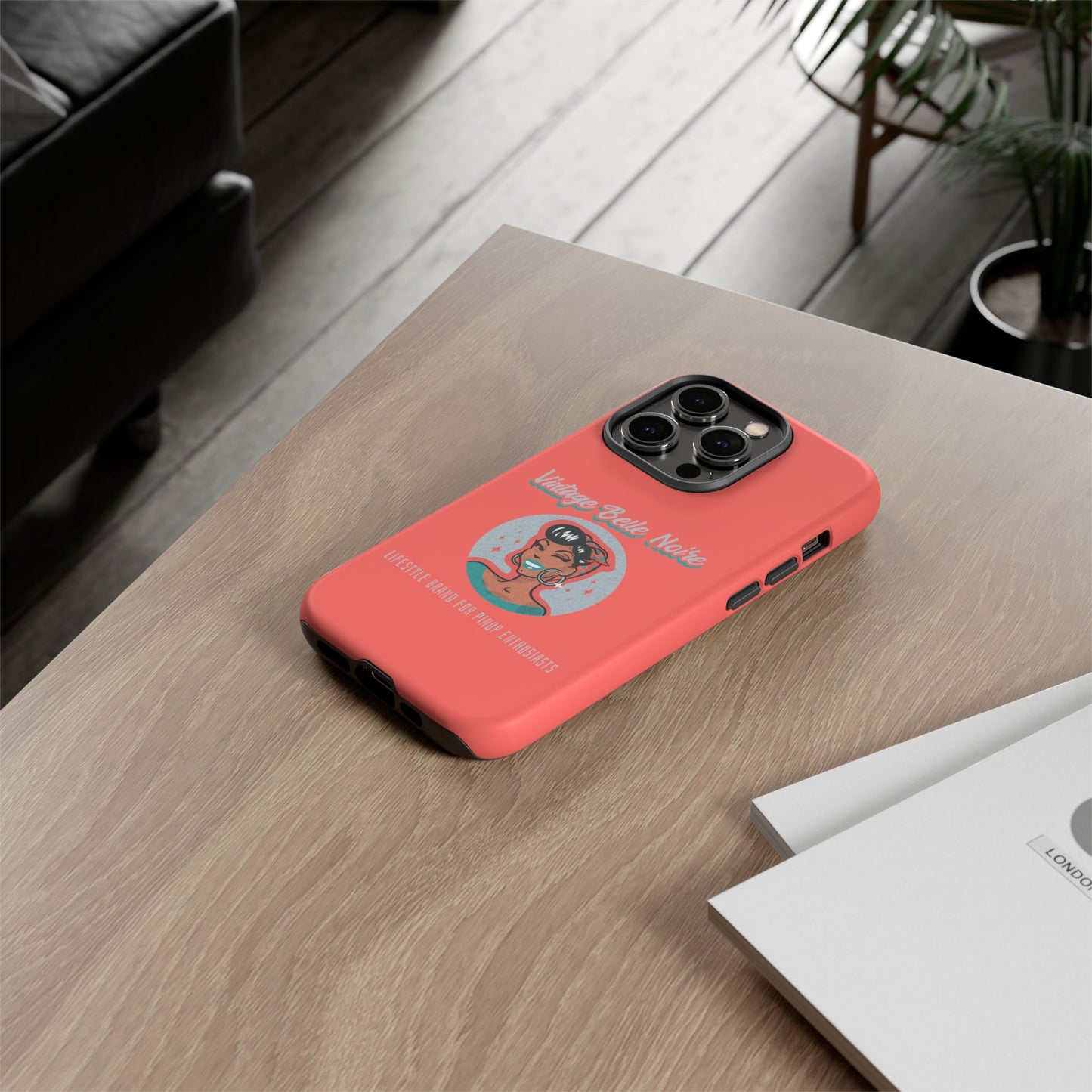 Vintage Belle Noire Logo Phone Case in Coral