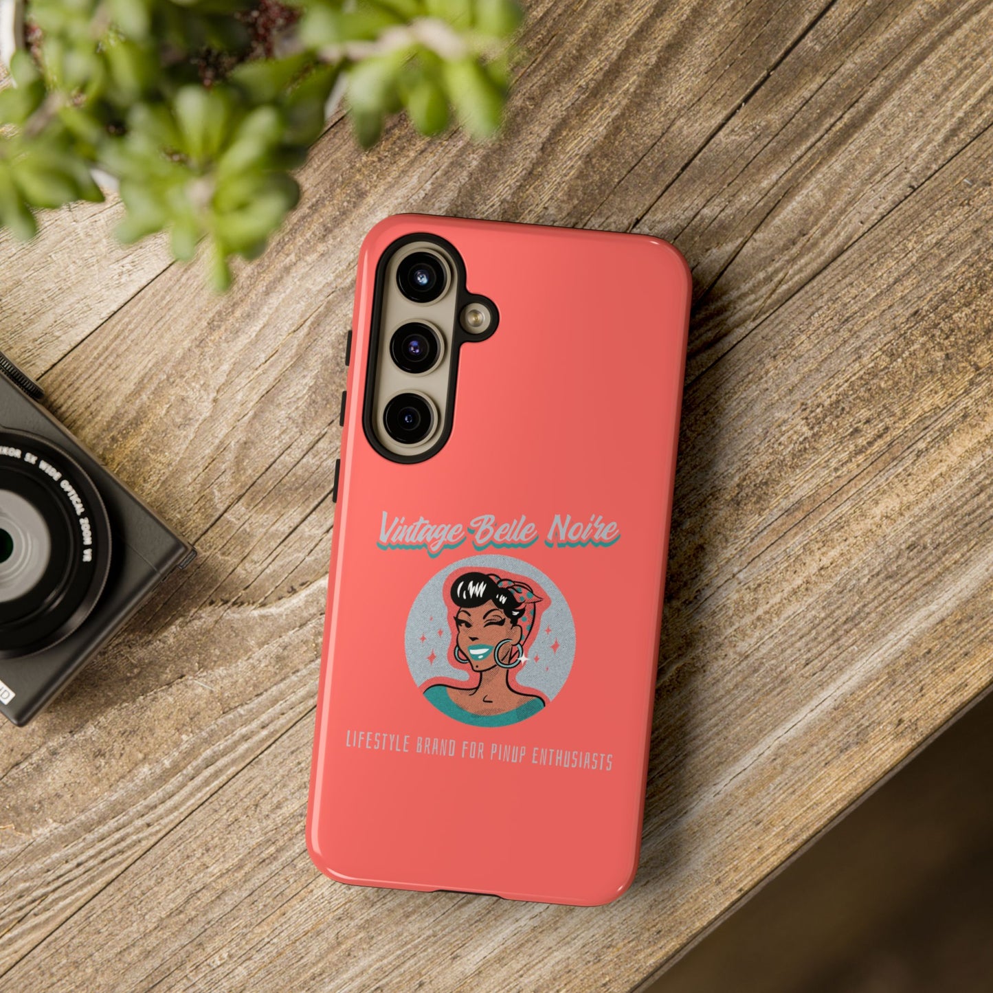 Vintage Belle Noire Logo Phone Case in Coral