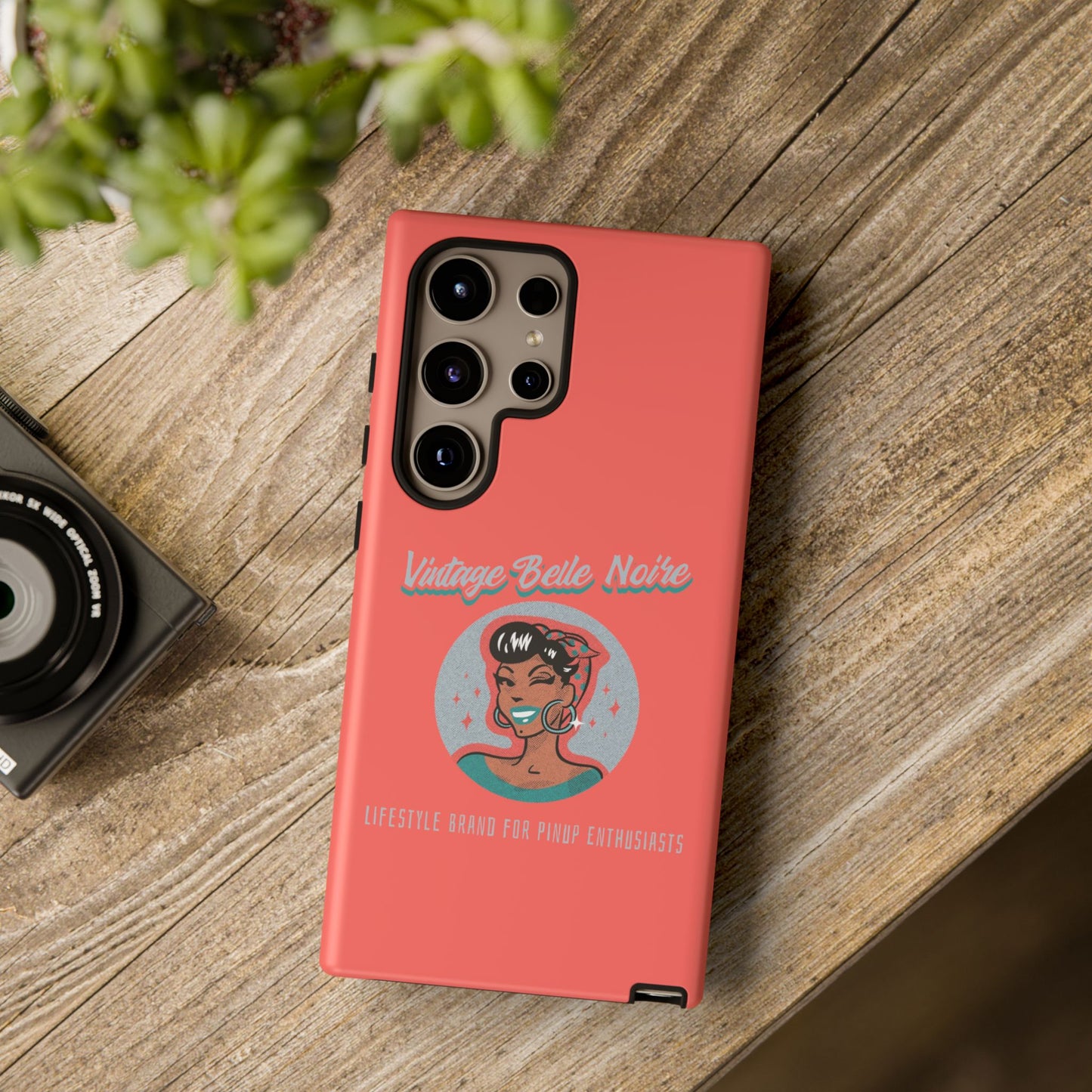 Vintage Belle Noire Logo Phone Case in Coral