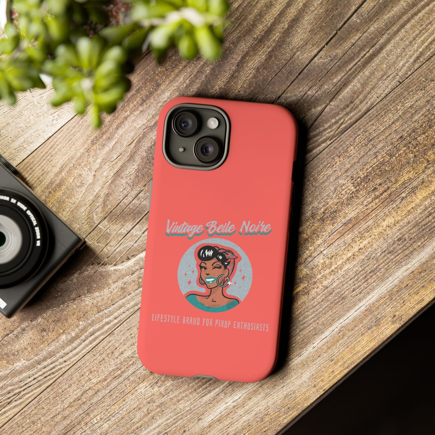Vintage Belle Noire Logo Phone Case in Coral