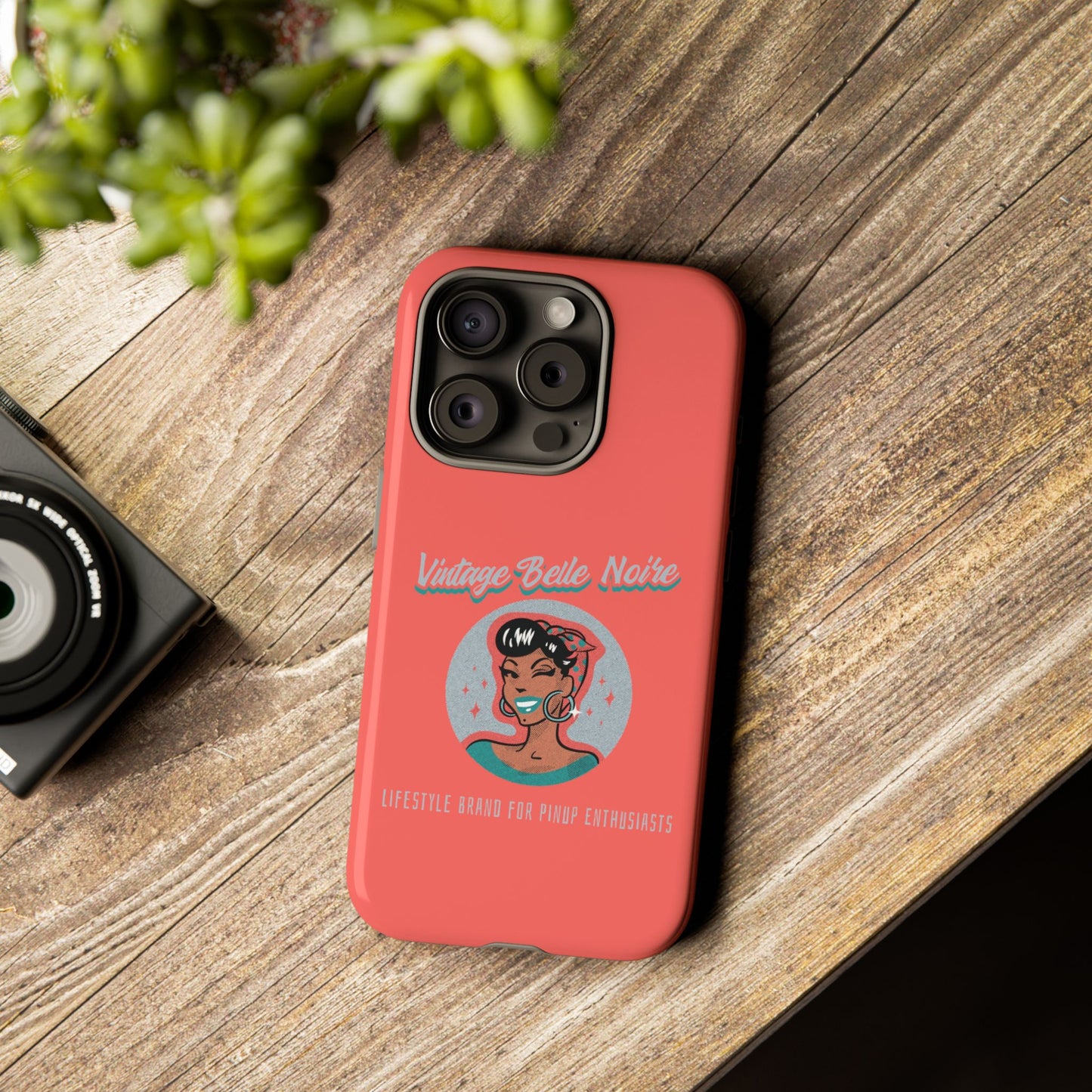 Vintage Belle Noire Logo Phone Case in Coral
